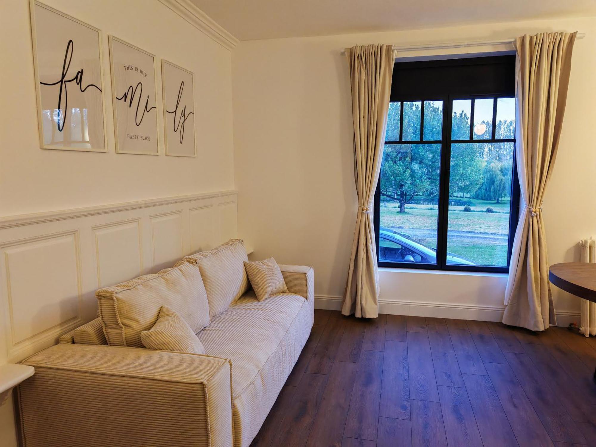 Appartamento Domaine De L'Isle Maniere Saint-Quentin-sur-le-Homme Esterno foto